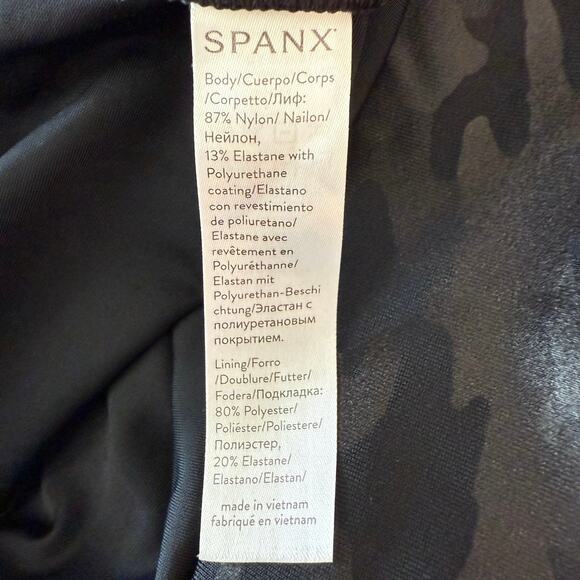 Spanx Leggings Women’s | Black Camo Print High Rise Compression | Medium - Picture 6 of 10